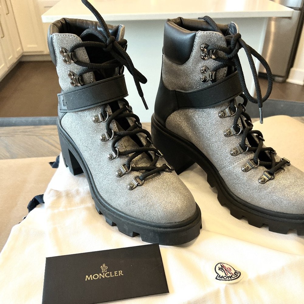 MONCLER Carol Leather Ankle Boots Size 40
